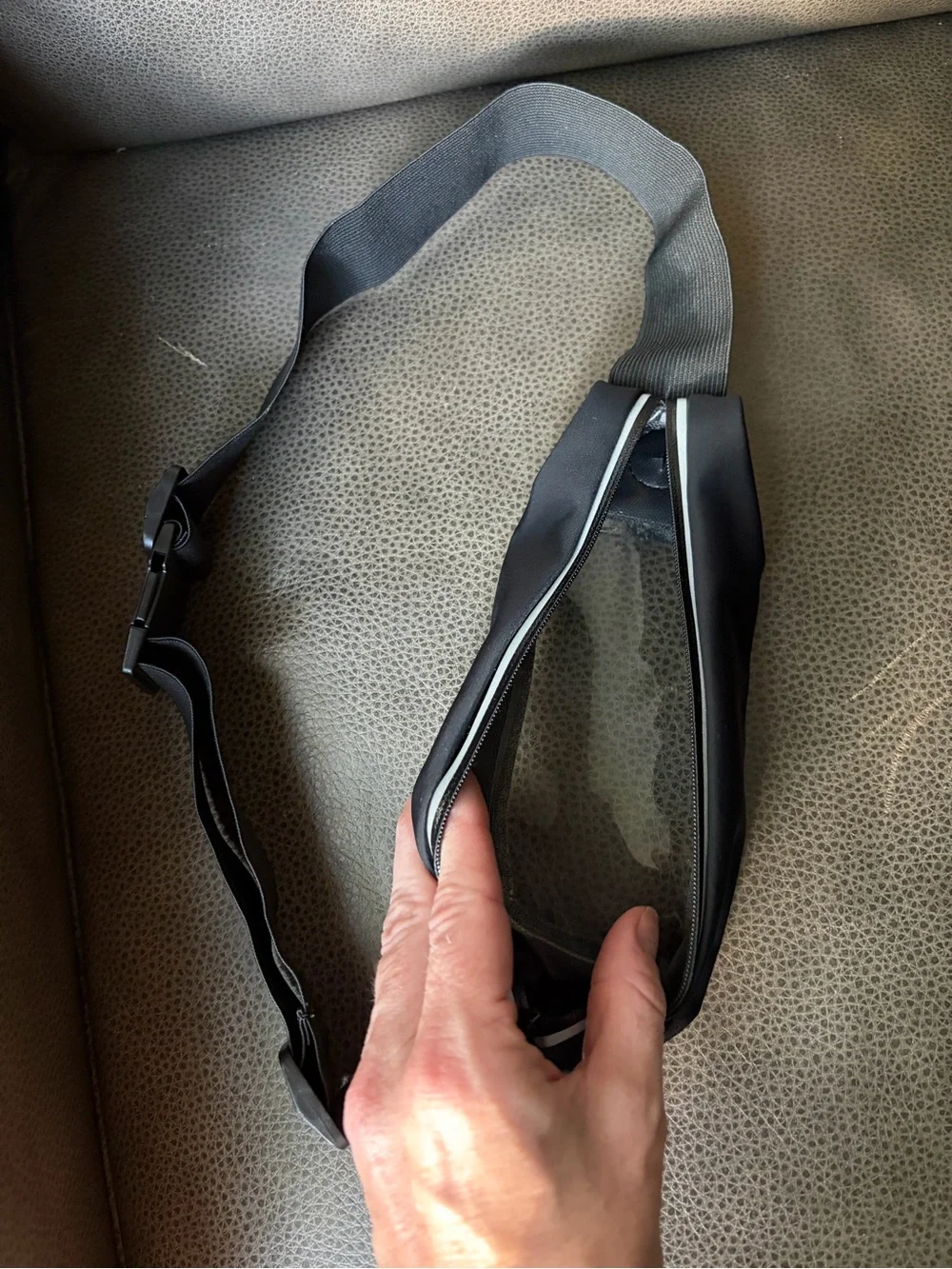 Utopia Fitness black Phone Belt Bag Waist Band with Clear Touch Window LIKE NEW